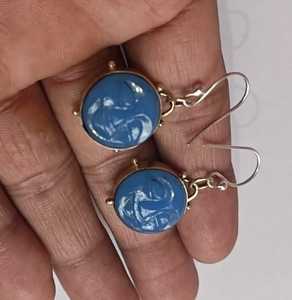 Calcédoine bleue pleine lune sculpture boucle d'oreille avec 925 argent Sterling 10MM rond sculpture pierre précieuse boucle d'oreille cérémonie boucle d'oreille - Product Image 5