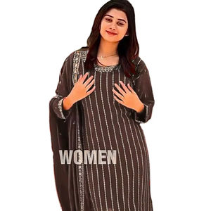 Nuestra tela de seda Chinon pura de estilo pakistaní hasta la rodilla Kurti y parte inferior/abraza la tradición al tiempo que ofrece usabilidad moderna. - Product Image 1