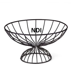 Cesta de frutas y verduras de diseño elegante de buena calidad para uso en la cocina Cesta de acabado recubierta de polvo negro de Metal de alambre redondeado - Product Image 1