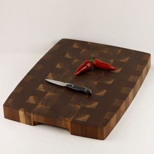 Planche à découper en noyer de qualité supérieure, planche à découper solide conçue pour une utilisation intensive en cuisine, découpe et préparation des aliments - Product Image 1