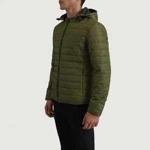 Veste matelassée moderne légère et chaude avec capuche, imperméable, vêtement d'extérieur d'hiver tendance pour tous les jours - Product Image 1