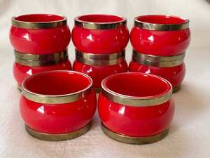 Servilleteros rojos, anillado de plástico y metal, vintage, Juego de 2 - Product Image 4