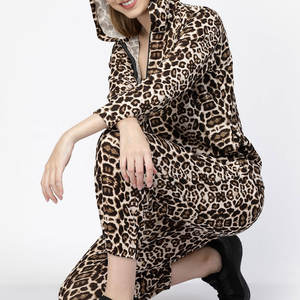 Survêtements de sublimation pour femmes fabriqués en usine OEM personnalisés, meilleur vente, survêtement de sublimation en tissu de coton à bas prix - Product Image 6