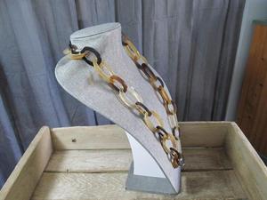 Collier de luxe en corne de buffle fait à la main, bijoux naturels et durables pour femmes, haute qualité - Product Image 3