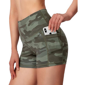 Short de fitness 100% coton pour femme Tissu extensible léger avec taille élastique respirante Disponible en blanc - Product Image 2