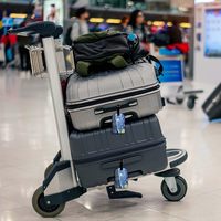Étiquette de bagage personnalisée OEM en PVC durable, élégante, anti-NFC, résistante à l'eau, écologique, avec logo personnalisable pour le voyage