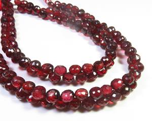 Perles de grenat rouge naturel du Mozambique, forme oignon, 6 mm, 9 pouces, pierres précieuses africaines en grenat, facettées, en forme de briolette, pour la fabrication de bijoux - Product Image 1