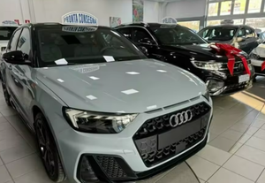 LISTO PARA ENVIAR: <span class=keywords><strong>Audi</strong></span> <span class=keywords><strong>A1</strong></span> SPB Híbrido Eléctrico 2025, Automático de 6 Velocidades, Color Gris Identidad, Interior de Cuero Oscuro de Alta Calidad - Product Image 2