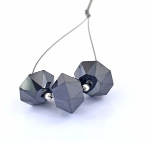 Cuentas de moissanita de corte AAA, cuentas negras de diamante, cuentas perforadas de moissanita sueltas, ideales para hacer joyas - Product Image 1