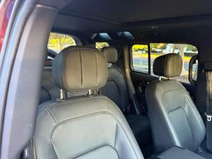 2025 Land Rover Defender 110 P400 Édition Sedona 395 ch 6 cylindres Transmission automatique AWD - Product Image 3