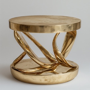Table d'appoint moderne faite à la main, rangement artisanal élégant en laiton massif, finition miroir en aluminium coulé pour intérieurs de luxe - Product Image 1