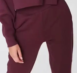 Conjuntos Deportivos de Mujer al por Mayor, Personalizados, Estilo Holgado, 100% Algodón, Trajes Deportivos Casuales de Alta Calidad - Product Image 3