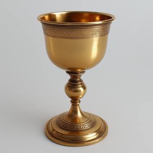 Verre à vin d'église en laiton vintage en polonais antique fait à la main Artisan Detailing conçu pour le service du vin liturgique - Product Image 2