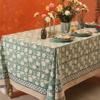 Nappe en toile de coton tissée à motifs floraux verts |   Housse de table personnalisable brodée, durable et imperméable pour 6 à 8 personnes |