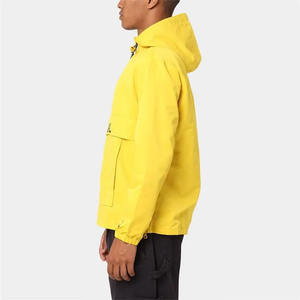 Veste coupe-vent jaune d'hiver 2024, logo personnalisé OEM, 100% polyester, capuche fixe, imperméable, demi-zip, pull pour homme, style streetwear - Product Image 2
