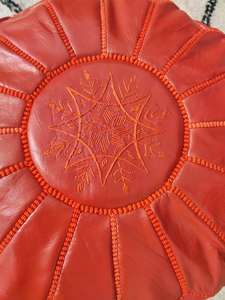 Pouf de sol moderne de luxe en cuir véritable, ottoman pliable, design artisanal, écologique, léger pour la décoration intérieure, utilisation en chambre à coucher - Product Image 6