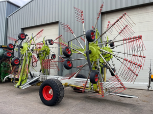 Claas Liner 3600 4 Rotor Rake 12.5m Rotary Hay Rake Forage Equipment Agricultural Machinery for Sale - Product Image 3