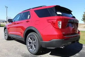 Ford Explorer 2024 en parfait état - Product Image 2