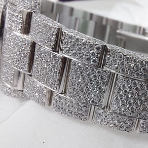 Montre-bracelet élégante et luxueuse en acier inoxydable avec des diamants cultivés en laboratoire VVS Clarity Accessoire d'affaires de style Hip Hop - Product Image 4