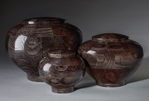 Urne en bois artisanale de qualité supérieure Boîte commémorative d'art unique fabriquée au Vietnam - Product Image 5