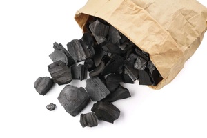 Charbon de bois noir en briquettes, bois dur, avec un taux d'ash de moins de 1,0 %, valeur calorifique supérieure à 9000 Kcal/kg, pour barbecue, grillades, camping, cuisine - Product Image 6