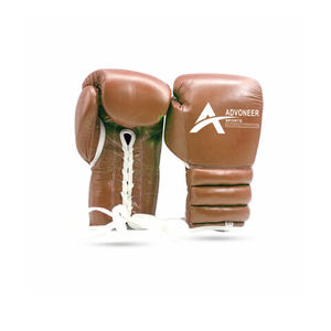 Guantes de boxeo MMA profesionales de cuero genuino con cordones que absorben la humedad transpirables para Kickboxing Sparring artes marciales hombres - Product Image 2