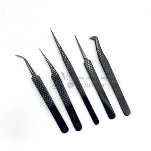 Pince à épiler professionnelle antistatique en acier inoxydable avec logo personnalisé pour extension de cils avec prise rapide sécurisée pour l'isolation des cils - Product Image 6