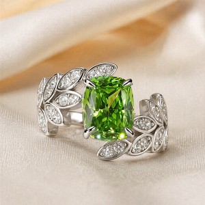 Anello Sottile da Donna con Motivo Floreale e Geometrico, Gioiello per Uso Quotidiano, Idea Regalo - Product Image 1