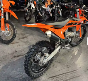 Super Offres 2025 KTM 250 SX-F Moto Tout-Terrain - Prête à être expédiée - Product Image 5
