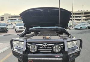 Para TOYOTA para LAND CRUISER SUV Opción completa Perfecto estado 12 meses de garantía Auto 8L Turbo Diesel AWD Luz de cuero disponible - Product Image 4