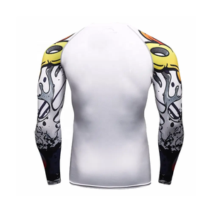 Chemises de compression personnalisées 2024 avec logo imprimé par sublimation en polyester/nylon, pour le surf, la plongée, la protection contre les éruptions cutanées, les uniformes de BJJ, unisexe, style romain MMA - Product Image 5