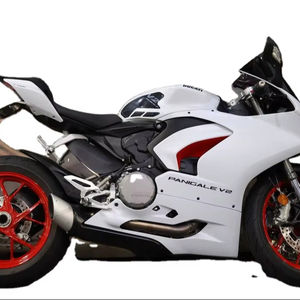 Offre Ducati Panigale V2 Blanc Rosso Livery Longitudinal Twin 955 superbike - Product Image 1