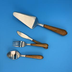 Outils de découpe de fromage en acier inoxydable de style occidental, plaqués argent avec manche en bois, pour la maison, l'hôtel, la cuisine, ensembles de fromage en faible quantité minimale de commande - Product Image 4