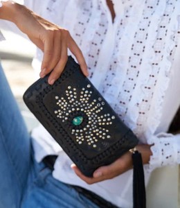 กระเป๋าสตางค์หนังวัวสีดำวาดด้วยมือ/คลัทช์ออกแบบนกยูงด้วยมือที่ประณีตรอบๆพลอยสีเทอร์ควอยซ์ - Product Image 6