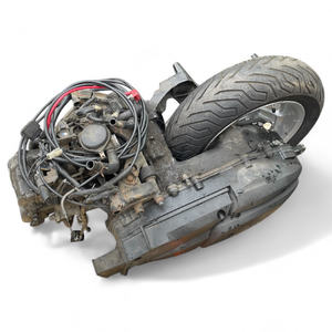 Sistema de Lubricación para Motocicleta Yamaha Majesty 400 2005, 25,000 km, Motor Original, Construcción Metálica, Color Negro, para Reemplazo/Reparación - Product Image 3