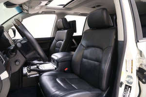 ปี 2017 สำหรับรถ SUV ขับเคลื่อนสี่ล้อแบบเทอร์โบ 4 ประตู ระยะทาง 1-25,000 ไมล์ ใช้แล้ว เบาะหนัง หลังคาซันรูฟแบบพาโนรามา เกียร์อัตโนมัติ ล้อแม็ก R20 ไฟฟ้า - Product Image 6