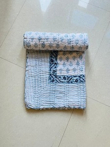 Venta al por mayor lote algodón Kantha edredón/Manta/tiro/bohemio/colcha edredones Kantha cosidos a mano - Product Image 3