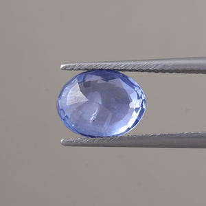 Gema Suelta de Zafiro Creado en Laboratorio al por Mayor |   Corte Ovalado de 10.5x8mm |   Zafiro Pulido de 5.03 Quilates con Certificado IGI, Joyería Fina - Product Image 3