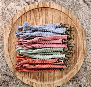 ชัยกุญแจพู่เจ้าสาวสีเต็มรูปแบบสําหรับกระเป๋าสํานักงานพวงกุญแจ Macrame - Product Image 1