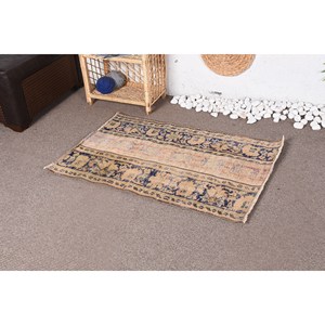 Alfombra de lana Vintage de 2,5x3,7 pies, diseño rectangular de retazos beige y negro, hecha a mano con respaldo de látex para dormitorio o sala de estar - Product Image 3