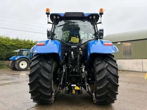 Tractor Agrícola T7.210 de 140 CV del Año 2020, Solo 4000 Horas, Especificaciones Completas con Motor y Transmisión - Product Image 3