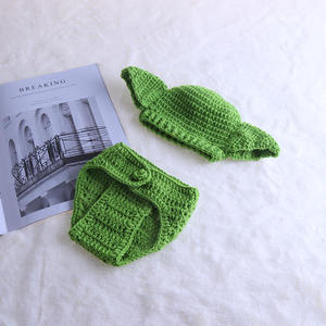 Vente flash : Costume Yoda tricoté à la main sur mesure pour séances photo de bébé, 100 jours de naissance - Product Image 2