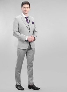 Traje de Hombre de Tres Piezas Gris Claro Elegante de Calidad de Exportación para Fiestas de Padrinos de Boda y Personalización al por Mayor Disponible a Precio de Exportación - Product Image 3