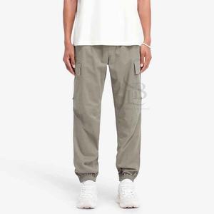 Pantalones cargo de cintura media para hombre con estilo, Parte delantera plana informal con bolsillos seguros con cremallera, cordón ajustable que ofrece servicio OEM - Product Image 5