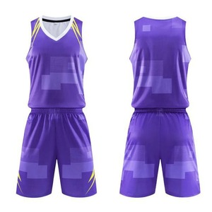 Ensembles de maillots de basket-ball personnalisables de grande taille pour adultes gris violet respirant vêtements de sport d'entraînement pour hommes garçons pour le basket-ball - Product Image 1