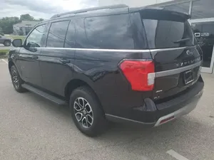 Ford Expedition 2024 en parfait état - Product Image 4