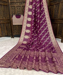 Sari en soie FANCY DOLA avec travail Zari et Meenakari, avec blouse non cousue, pour fêtes et occasions spéciales, prix de gros, ethnique, violet - Product Image 2
