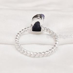 เครื่องประดับหินหยาบสำหรับผู้หญิงแหวนพลอยแทนซาไนต์ธรรมชาติประดับอัญมณีวงบิด925แหวนเงินสเตอร์ลิง - Product Image 5