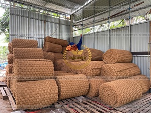 Tapis en fibre de coco 100% naturel - Design moderne fait à la main - Product Image 3