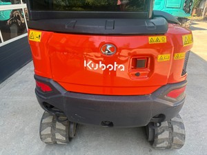 Miniexcavadora Compacta Kubota KX030-4 de Alta Calidad, 2.8 Toneladas, Diésel, Hidráulica, Pocas Horas de Uso, Excelente Estado - Product Image 4